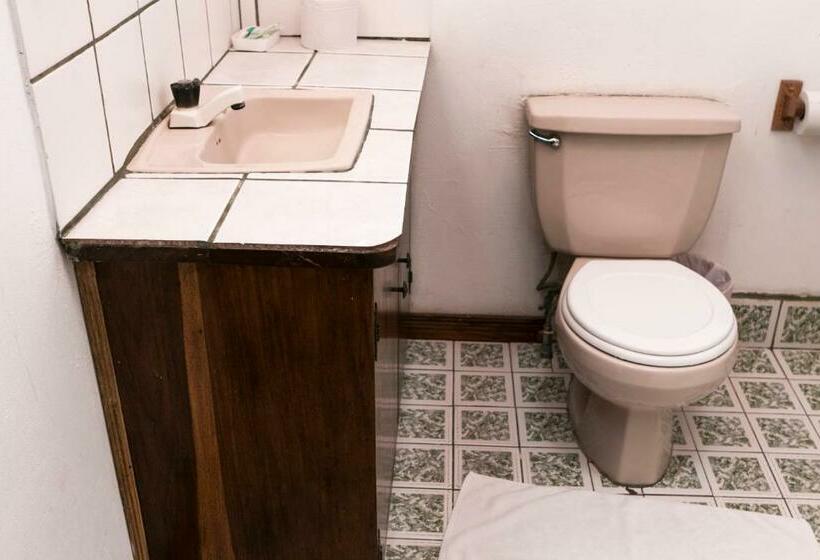Семейный Номер, La Isla Inn