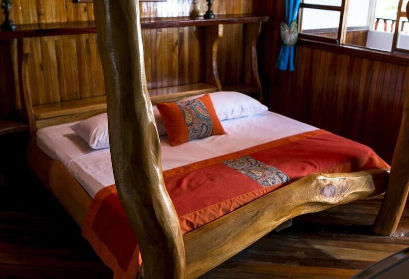 Люкс, La Isla Inn