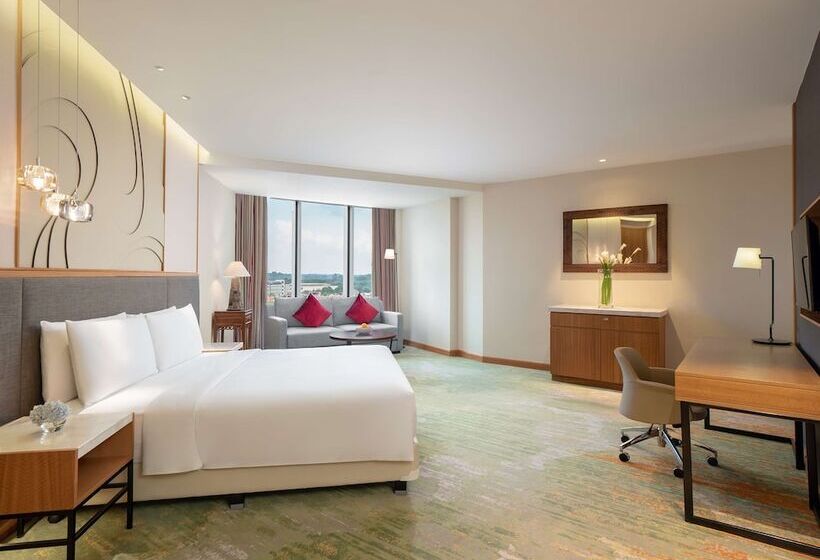 Люкс Повышенной Комфортности, Radisson Golf & Convention Center Batam