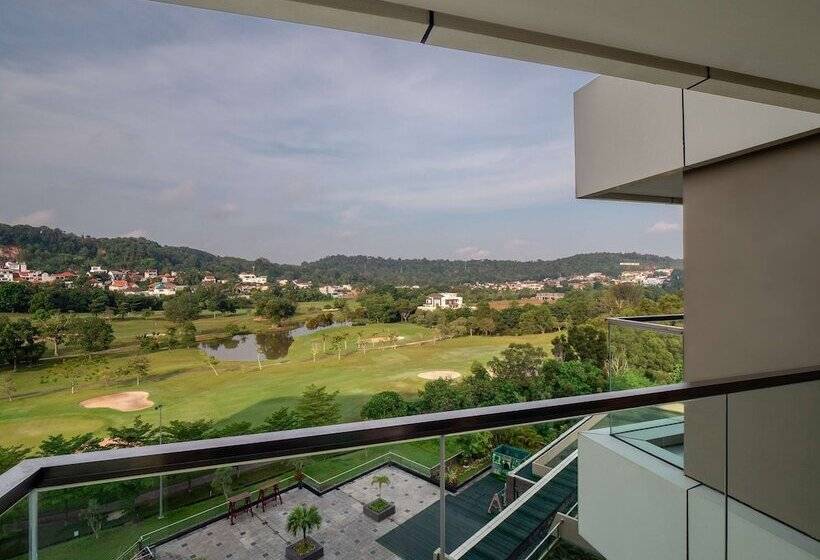 Номер Deluxe, Radisson Golf & Convention Center Batam