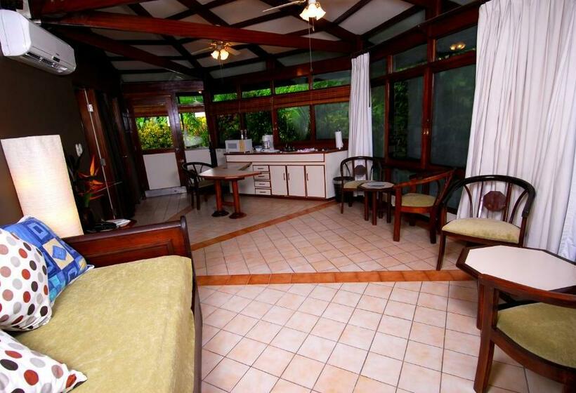 بانگلوی استاندارد, Tulemar Resort