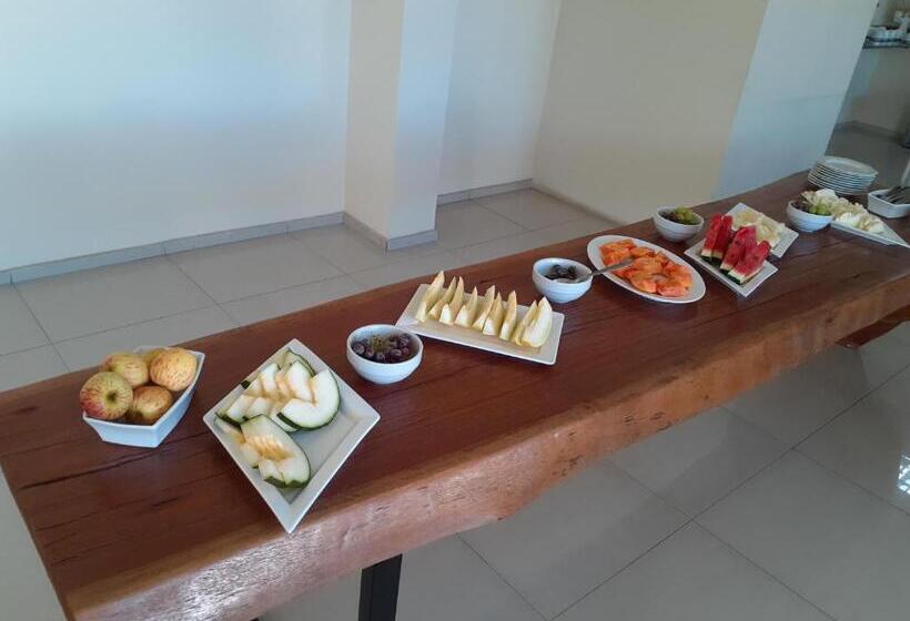 اتاق استاندارد یک نفره, Sallimas