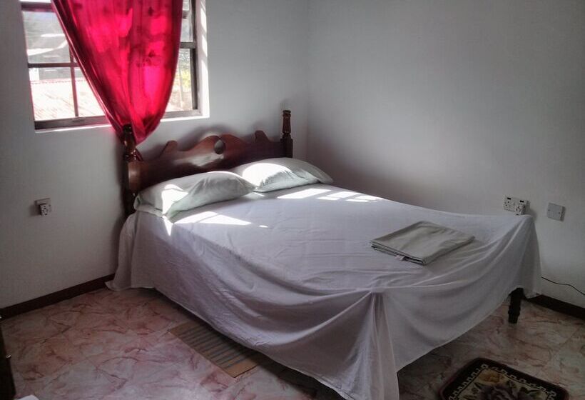 ویلای 3 خوابه, Mainroad Suite