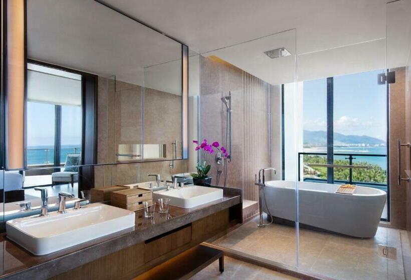 Люкс, Marriott Resort Xiangshui Bay