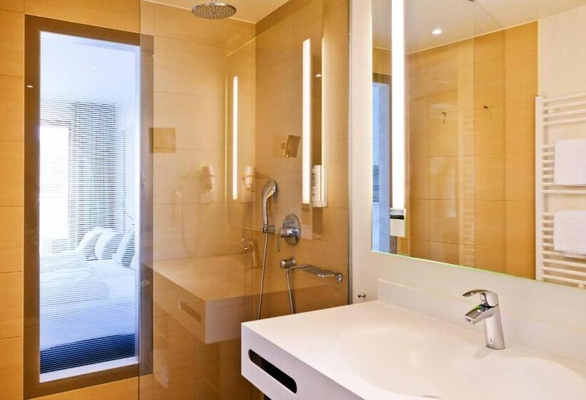 패밀리 룸 측면 바다 전망, Seetelhotel Kaiserstrand Beach