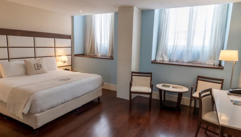 Полулюкс, Central Hotel Panama Casco Viejo
