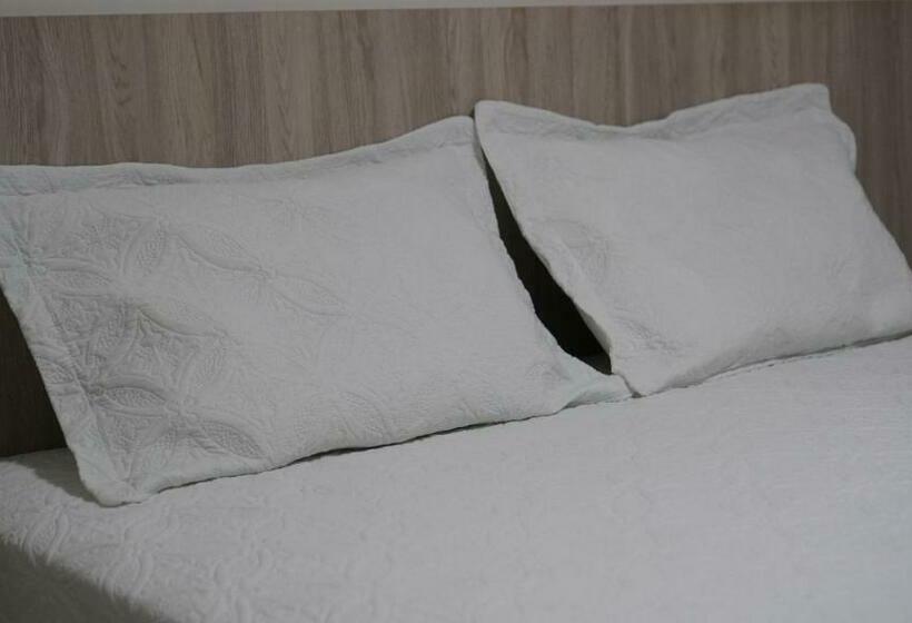수피리어 룸, Oiti Hotel   By Up