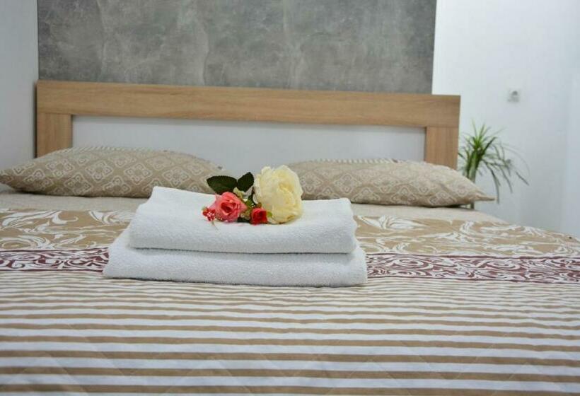 اتاق استاندارد, Hostel Center