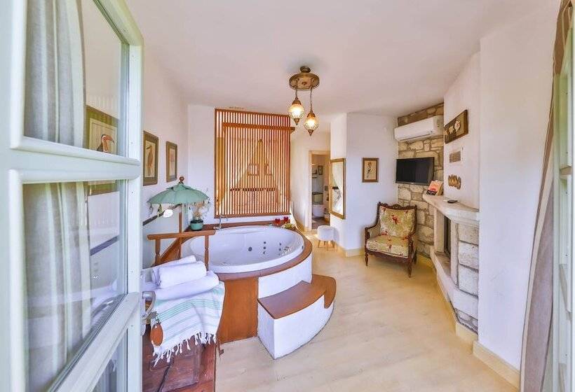 Люкс Повышенной Комфортности, Palas Alaçatı   Adult Only