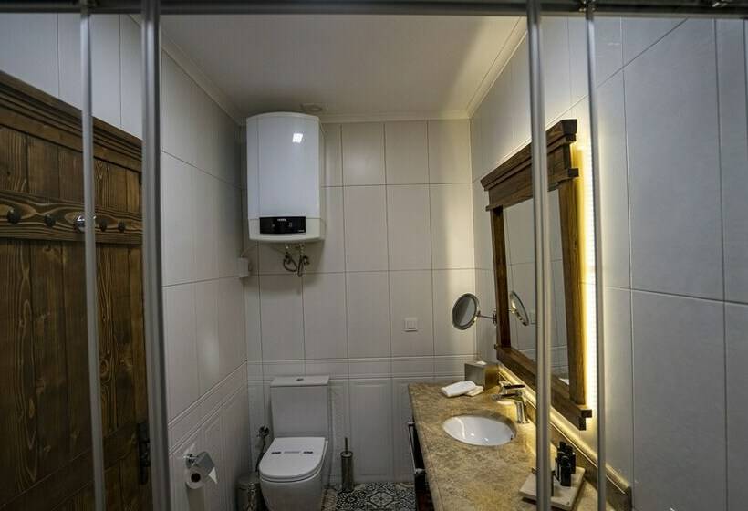 Люкс Повышенной Комфортности, Villa Pietra Butik Otel