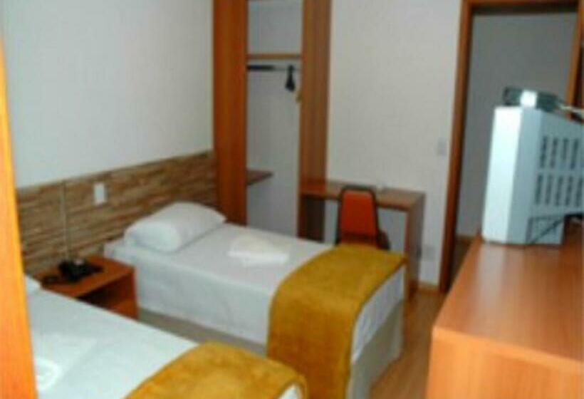 Quarto Estandar, Millian