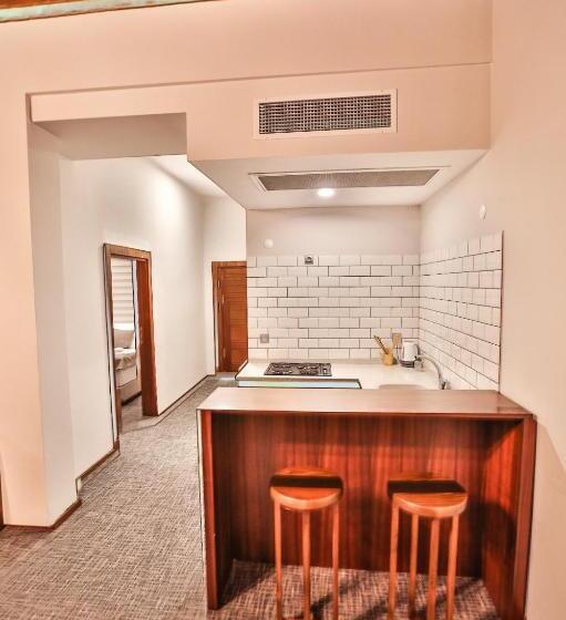 سوییت خانوادگی, Akamoy Boztepe Hotel & Restaurant