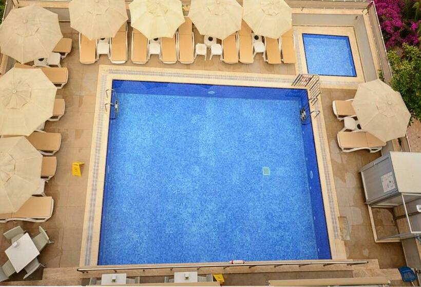 Номер Стандарт Вид на Бассейн, City Hotel Marmaris