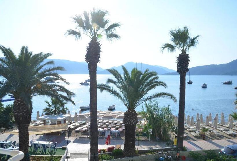 Standard Triple Room Sea View, Uysal Motel Beach
