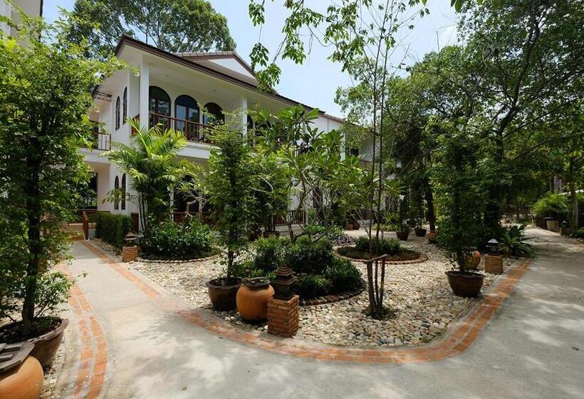 اتاق استاندارد سه نفره, Baan Imm Sook Resort