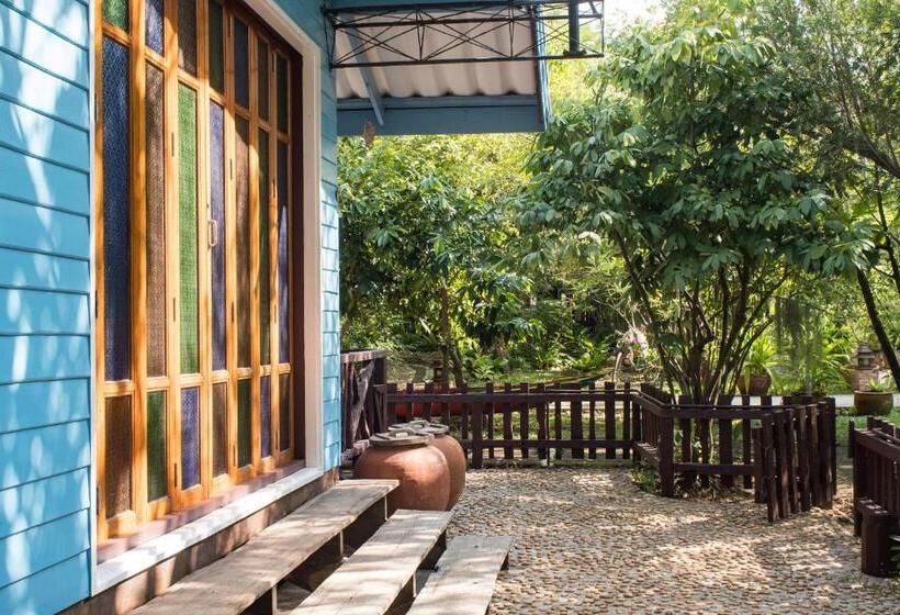 کلبه ییلاقی, Baan Imm Sook Resort