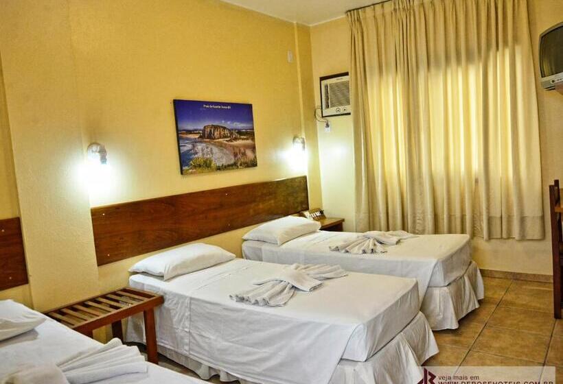 Habitación Triple Deluxe, De Rose Palace