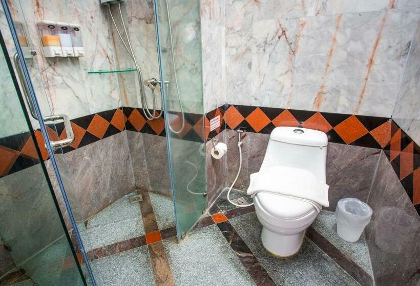 اتاق استاندارد با بالکن, Triple B Boutique Residence
