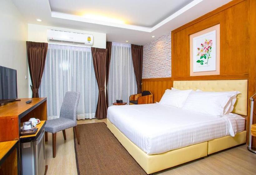 اتاق لوکس با بالکن, Triple B Boutique Residence