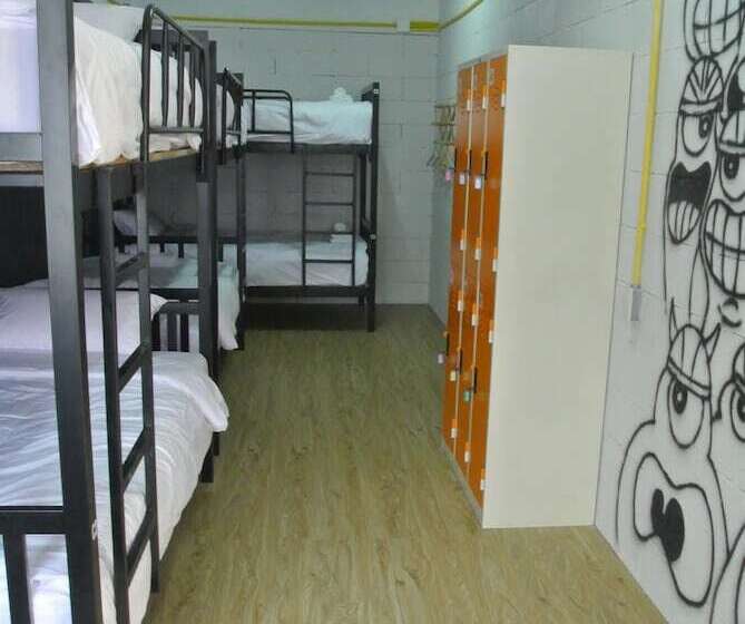 共用房间的床, Norn Nung Len Cafe & Hostel