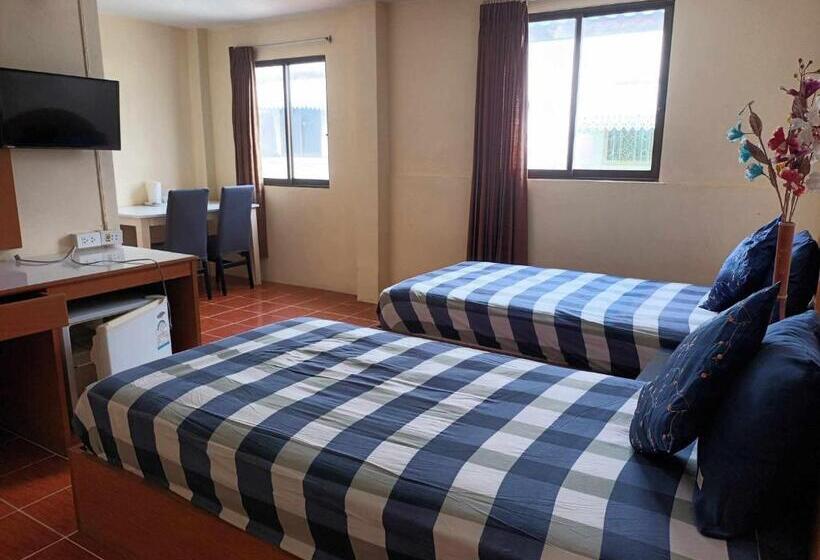 스탠다드 트리플 룸, Patong Rose Guest House 50m To Beach