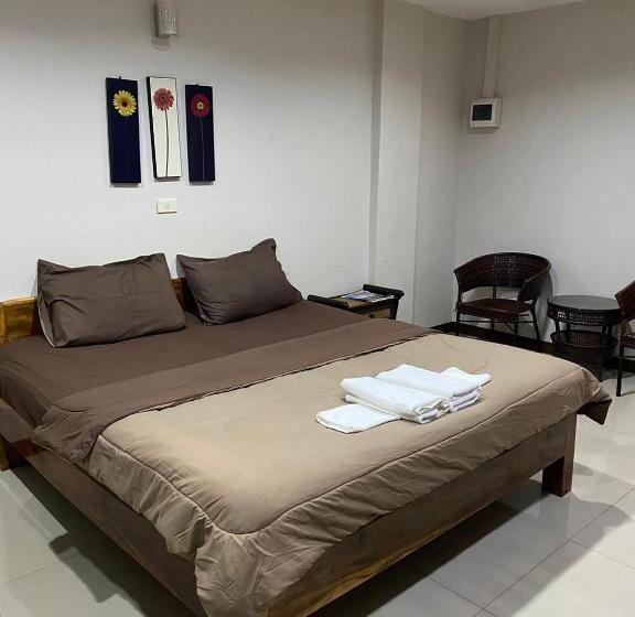 اتاق لوکس, Klang Muang River Home