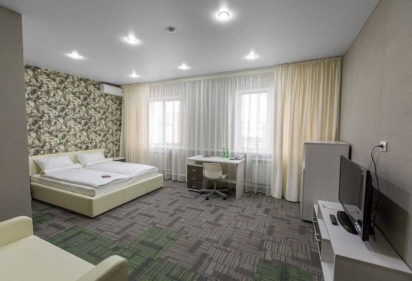 سوییت جونیور, Kamarooms Business Hotel & Spa