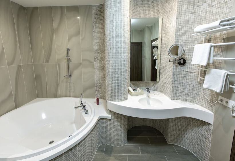 سوییت اجرایی, Kamarooms Business Hotel & Spa