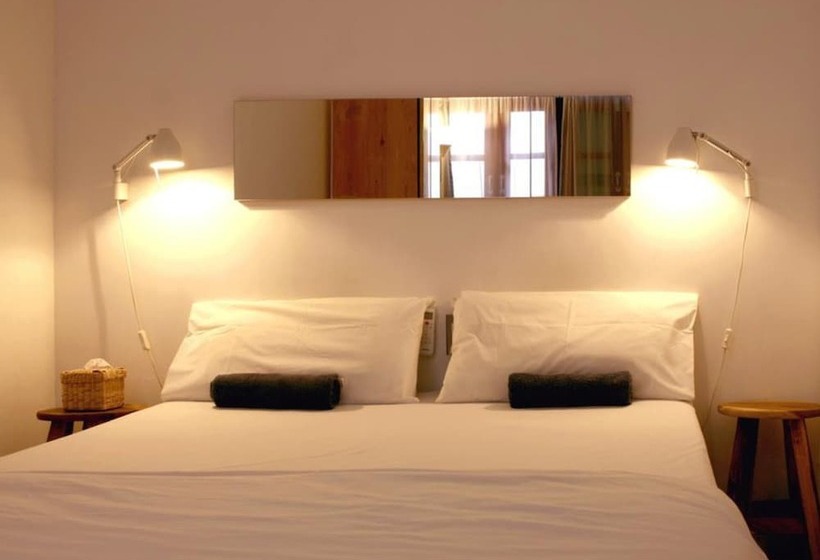 Quarto Estandar Banheiro Compartilhado, T Boutique Hostel   Hua Lamphong