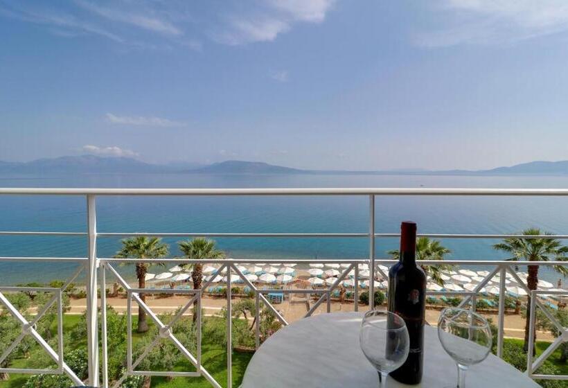 Семейный Номер с Койками, Calamos Beach Family Club