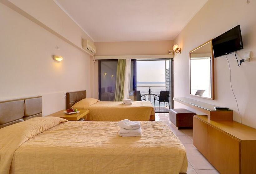 Номер Стандарт Вид на Море, Calamos Beach Family Club
