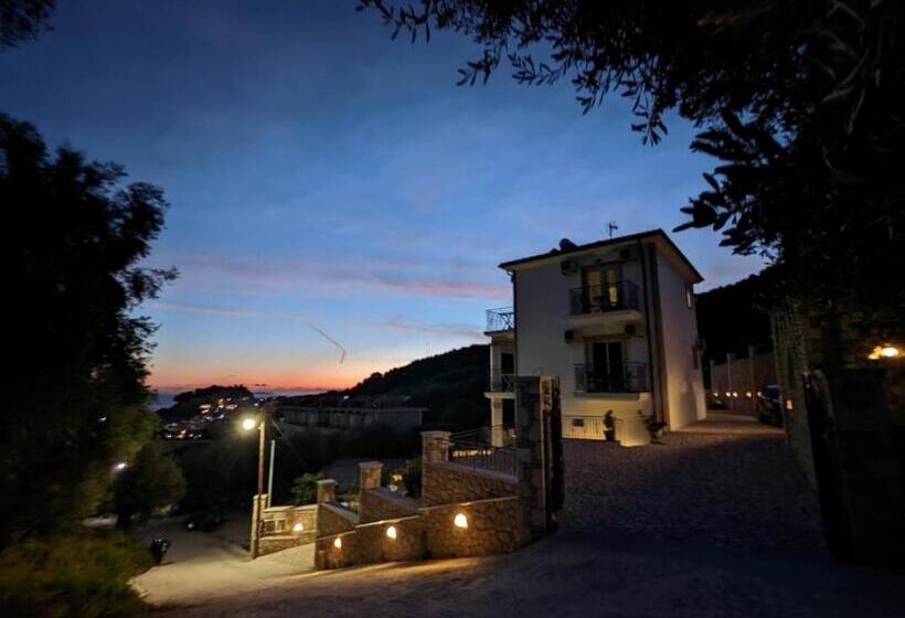 带1个卧室的带海景的公寓, Natura Luxury Suites Parga