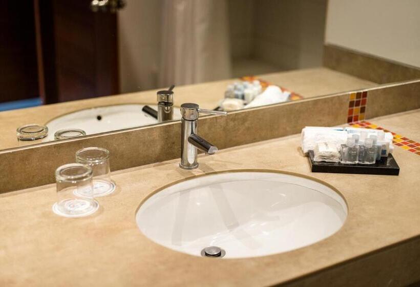 Номер Superior, Costa Del Sol Wyndham Pucallpa
