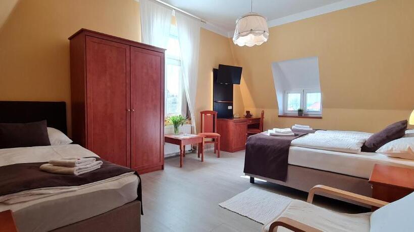 Люкс 3 Спальни, Pension Elektra