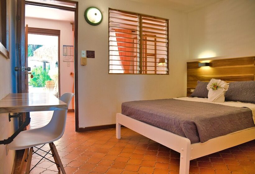 スタンダードトリプルルーム, Samara Pacific Lodge