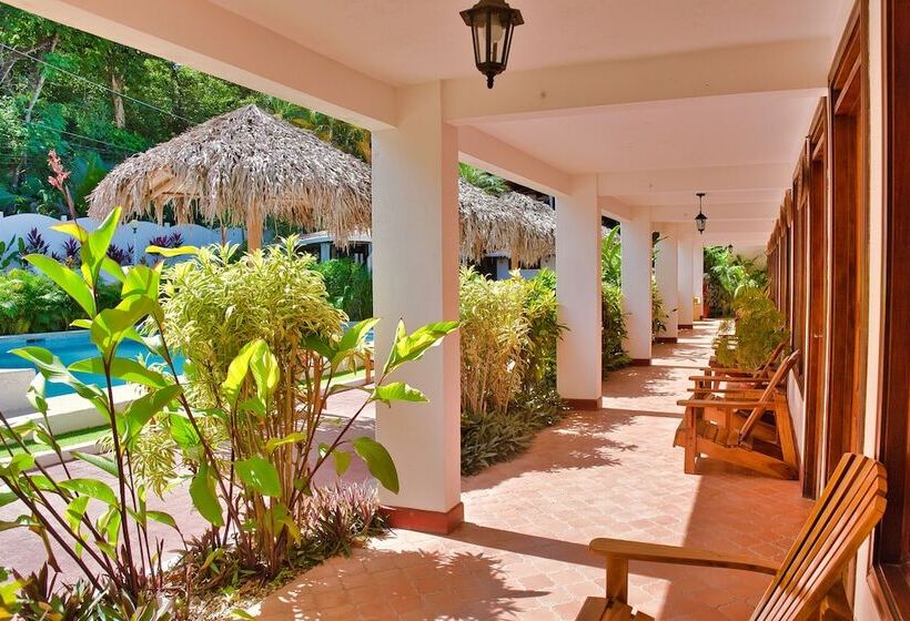 Четырехместный Номер Стандарт, Samara Pacific Lodge