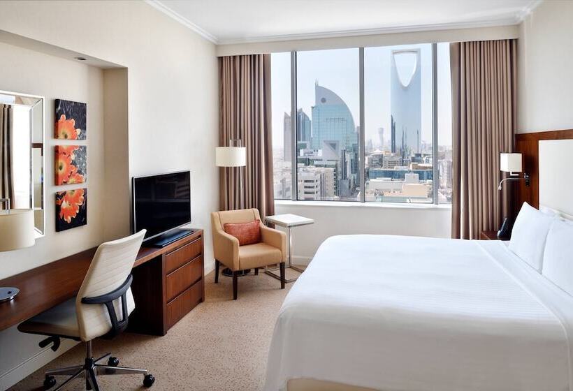 Люкс, Courtyard By Marriott Riyadh Olaya
