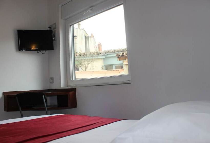 Номер Стандарт, Hôtel Des Arts Aix