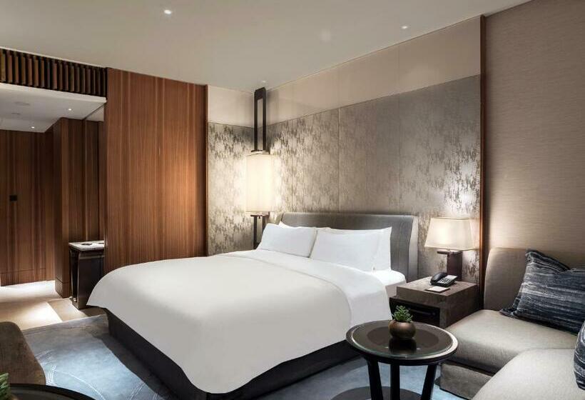 اتاق دلوکس با تخت کینگ و چشم‌انداز شهر, Kerry Hotel, Hong Kong