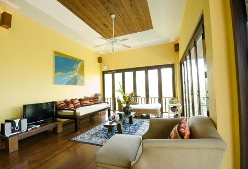 Вилла 3 Спальни с Бассейном, Villa Khao Phaengma