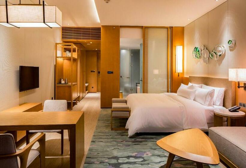Номер Deluxe Кровать Кинг, The Westin Shimei Bay Resort
