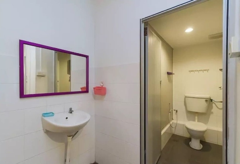 Семейный Номер Совместный Санузел, Cocoa Mews Cafe & Homestay   Hostel