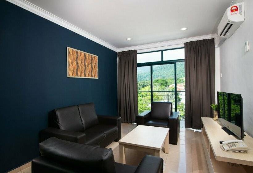 Апартаменты Deluxe 2 Спальни, Golden View Serviced Apartment