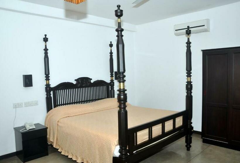 Quarto Deluxe, Scandinavia