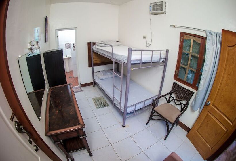 家庭间, Oslob Seafari Resort