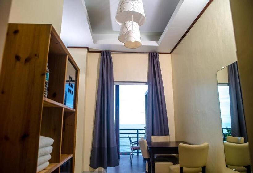 带大床的标准工作室, Oslob Seafari Resort