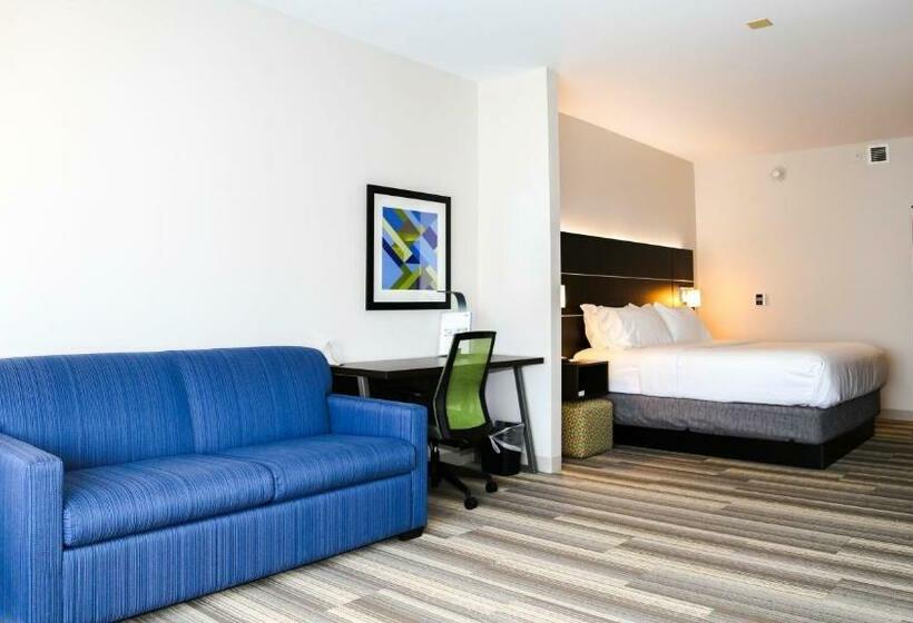 מיטת קינג בסוויטה, Holiday Inn Express & Suites Kingston Ulster, An Ihg
