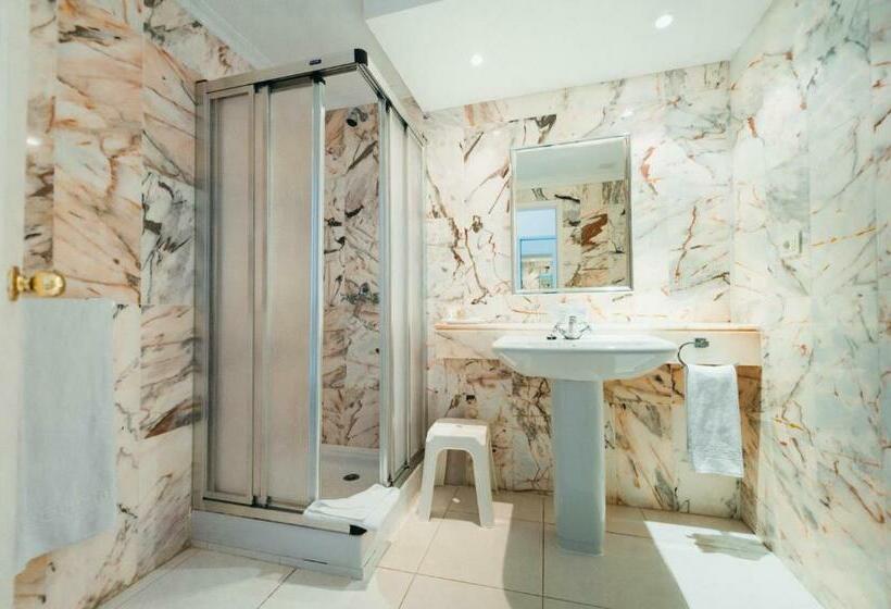 Apartament 2 Dormitoare cu Priveliște către Mare, Hollywood Mirage   Excel Hotels & Resorts