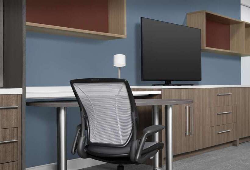 Люкс, Home2 Suites By Hilton Roanoke, Va