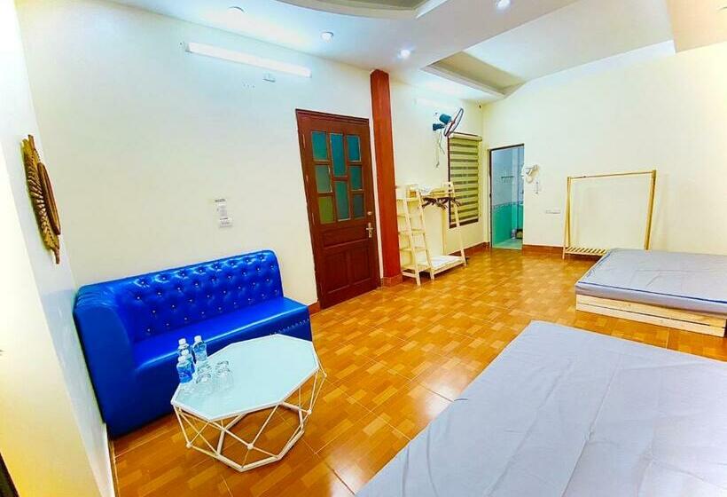 اتاق خانوادگی, Lion Homestay